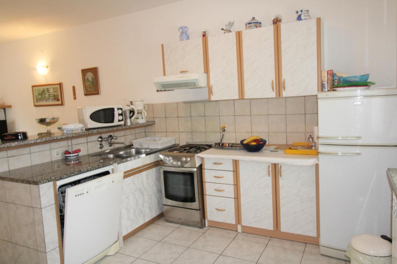 Apartment Valentina Ližnjan Exterior foto