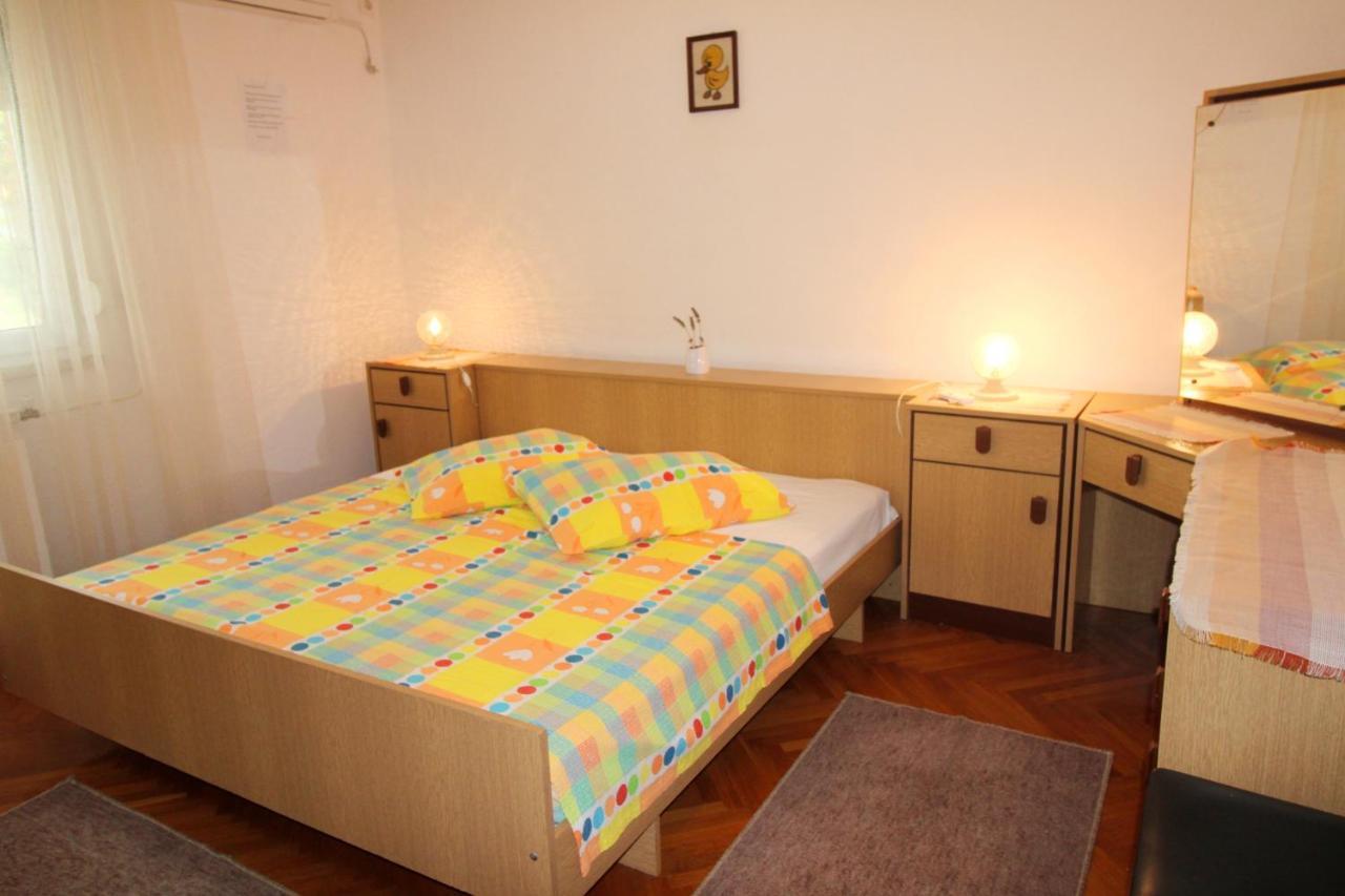 Apartment Valentina Ližnjan Exterior foto